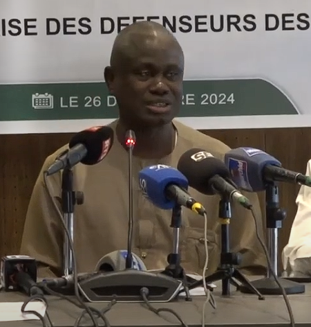 Rapport sur la situation des défenseurs des droits humains : Vers une proposition de loi pour renforcer leur protection